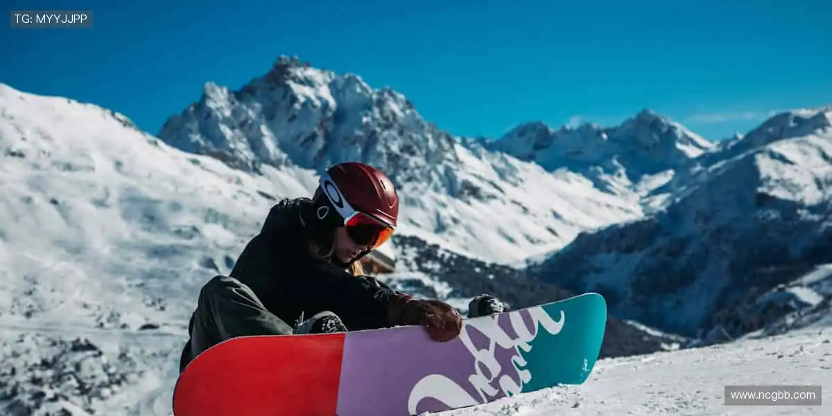 👟 个性周边，品质之选，用热爱武装你的每一次登场！